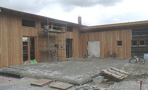 Schee weard`s unsa Feiawehr- und Schtzenhaus!